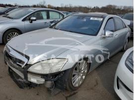 MERCEDES-BENZ S-CLASS S 550 4MAT 2013