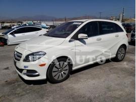MERCEDES-BENZ B-CLASS B 250E 2017