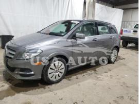 MERCEDES-BENZ B-CLASS B 250E 2017