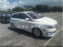 MERCEDES-BENZ B-CLASS B 250E 2017