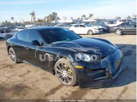 PORSCHE PANAMERA 4 2016
