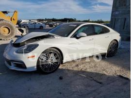 PORSCHE PANAMERA 4 2018