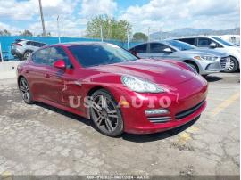 PORSCHE PANAMERA 4 2011