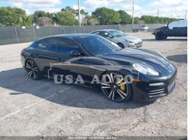 PORSCHE PANAMERA 4 2015