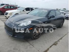 PORSCHE PANAMERA 2 2015