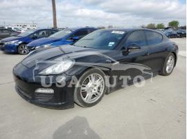 PORSCHE PANAMERA 2 2013