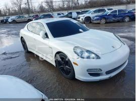 PORSCHE PANAMERA 4 2011