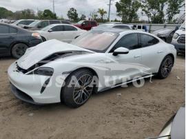 PORSCHE TAYCAN 2022