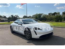 PORSCHE TAYCAN 2022