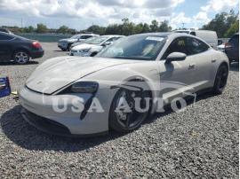 PORSCHE TAYCAN 2022