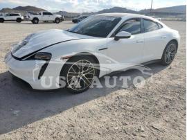 PORSCHE TAYCAN 2021