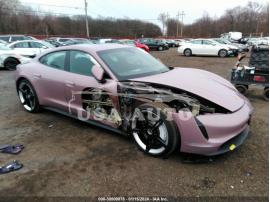 PORSCHE TAYCAN   2022