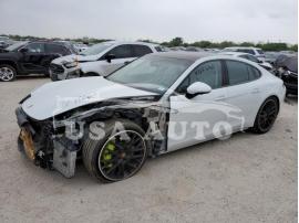 PORSCHE PANAMERA 4 2021