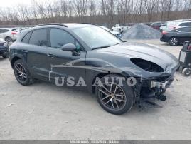 PORSCHE MACAN T 2023