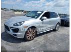 PORSCHE CAYENNE GTS 2013