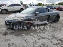 AUDI R8 5.2 QUA 2012
