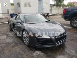 AUDI R8 5.2 QUA 2012