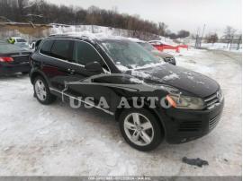 VOLKSWAGEN TOUAREG TDI LUX 2013
