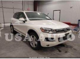 VOLKSWAGEN TOUAREG VR6 LUX 2011
