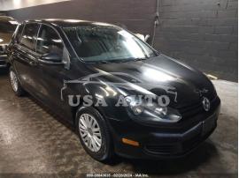 VOLKSWAGEN GOLF 2.5L 4-DOOR 2013