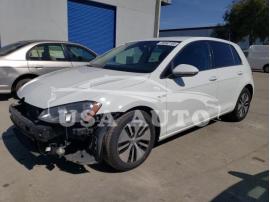 VOLKSWAGEN GOLF E- SE 2016