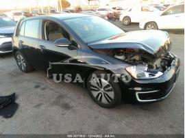VOLKSWAGEN E-GOLF SE 2016