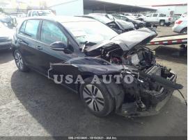 VOLKSWAGEN E-GOLF SE 2016