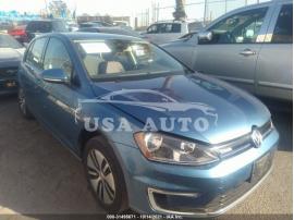 VOLKSWAGEN E-GOLF SE 2016