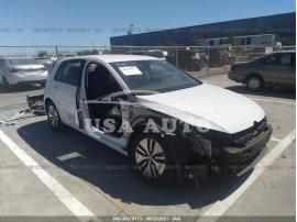 VOLKSWAGEN E-GOLF SE 2018