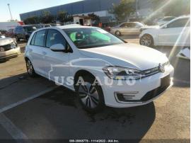 VOLKSWAGEN E-GOLF SE 2019