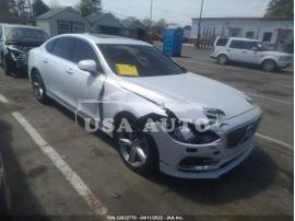 VOLVO S90 T5/MOMENTUM 2017