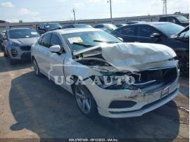 VOLVO S90 MOMENTUM 2017