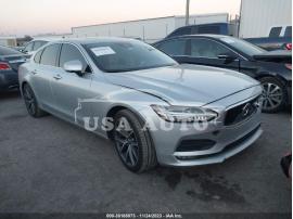 VOLVO S90 T5 MOMENTUM 2017