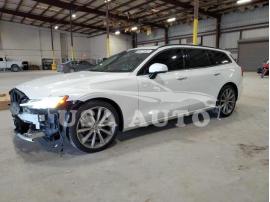 VOLVO V60 T5 MOM 2020