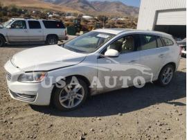 VOLVO V60 PREMIE 2015