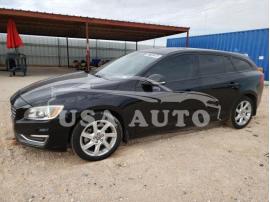 VOLVO V60 2015