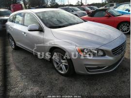 VOLVO V60 PREMIER 2015