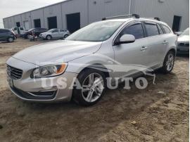 VOLVO V60 PREMIE 2015