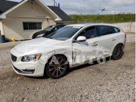 VOLVO V60 PREMIE 2015