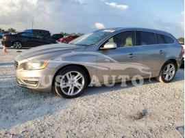 VOLVO V60 PREMIE 2015
