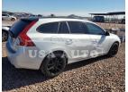 VOLVO V60 2015