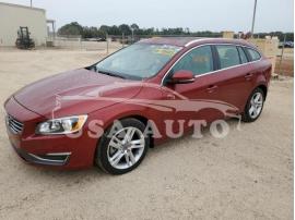 VOLVO V60 PREMIE 2015
