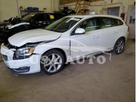 VOLVO V60 T5 PLA 2016