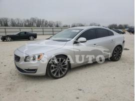 VOLVO S60 PREMIE 2015