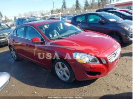 VOLVO S60 T5/T5 PLATINUM/T5 PREMIER/T5 PREMIER PLUS 2013