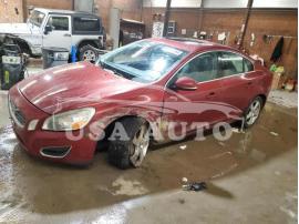 VOLVO S60 T5 2013