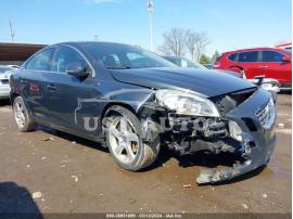 VOLVO S60 T5/T5 PLATINUM/T5 PREMIER/T5 PREMIER PLUS 2013