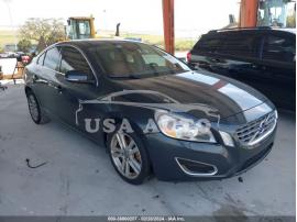 VOLVO S60 T5/T5 PLATINUM/T5 PREMIER/T5 PREMIER PLUS 2013
