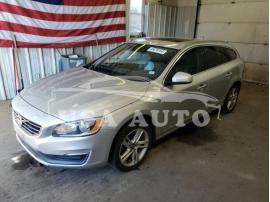 VOLVO V60 PREMIE 2015