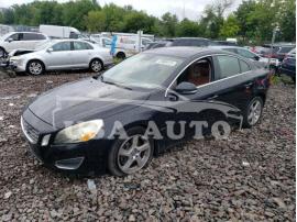 VOLVO S60 T5 2012
